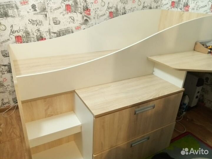 Кровать + стол(парта)