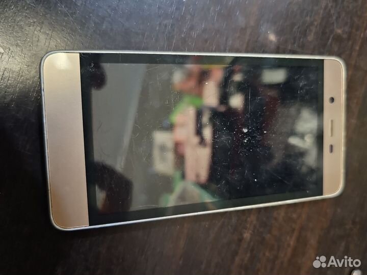 Micromax Q4101, 8 ГБ