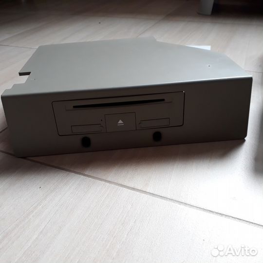 Автомагнитола новая к Рено Колеос