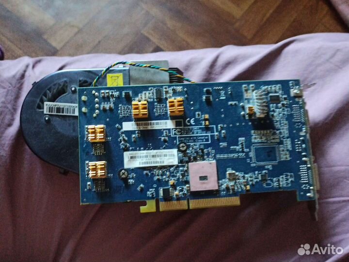 Несколько видеокарт игровые разных лет pcie AGP