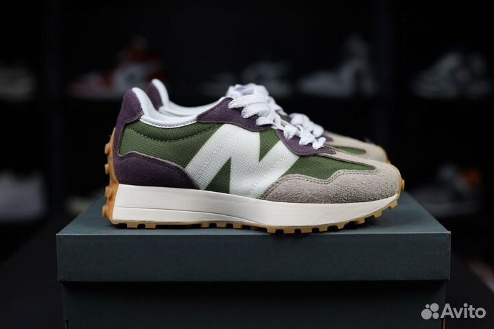 New Balance 327 Green