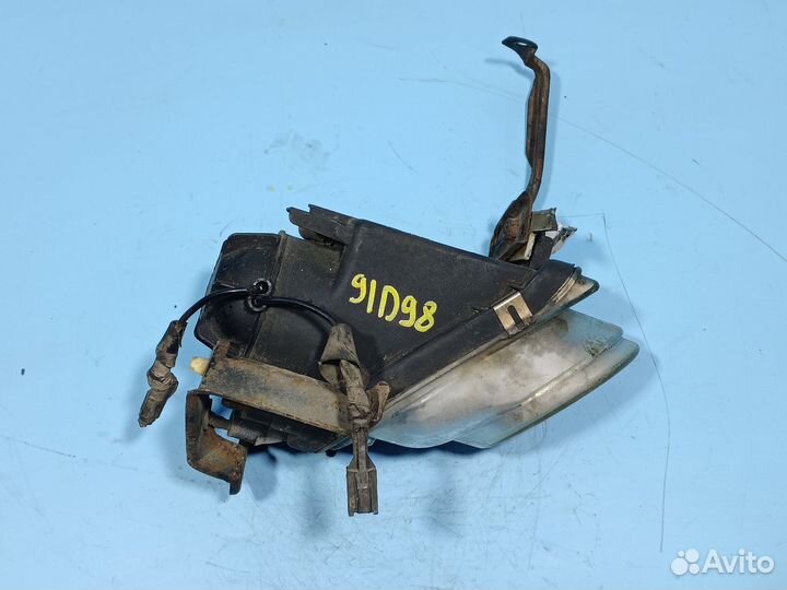 Фара противотуманная для Mitsubishi Galant 8