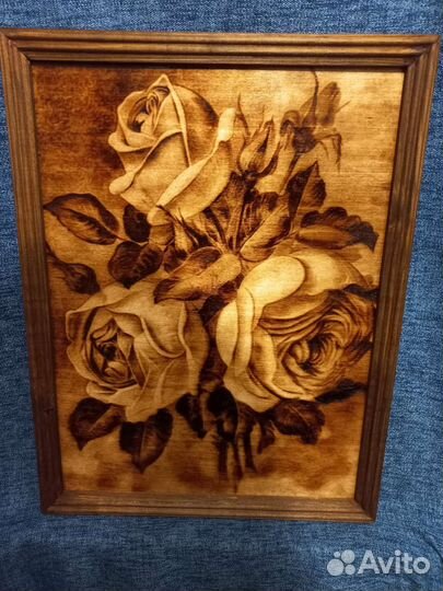 Картина на дереве