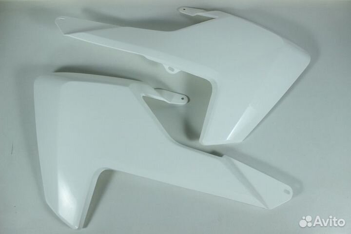 Пластик белый/черный Husqvarna 16-18, GR7, Avantis