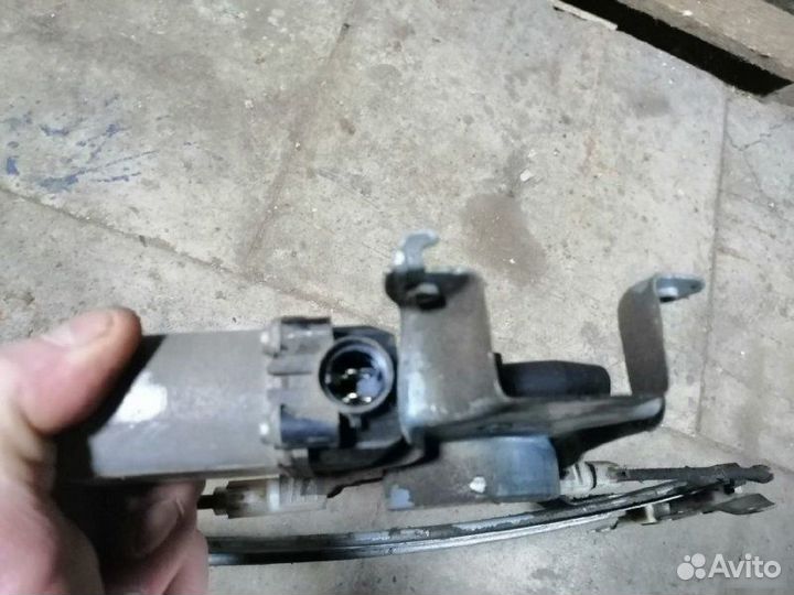 Стеклоподъемник задний правый Nissan Primera P12