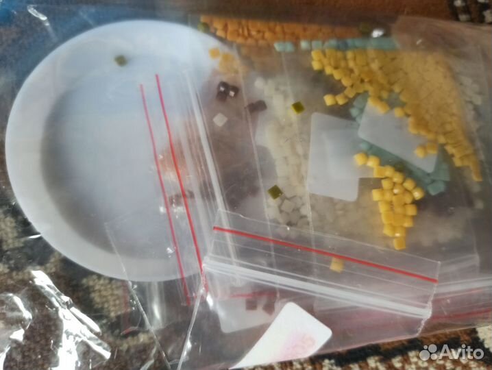 36-Стразы для алмазной мозаики