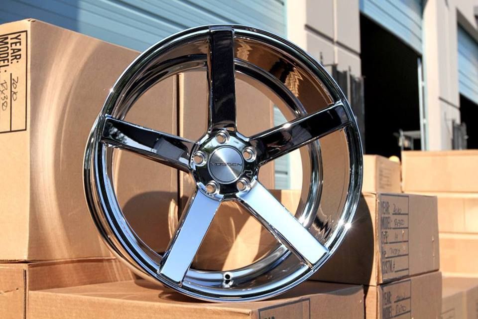 Фото литые. Vossen cv3 реплика r20. Диски Воссен реплика r20. Vossen cv3 r20 5x114.3. Литые диски Воссены r15.