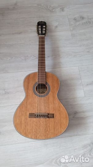 Классическая гитара 3 /4