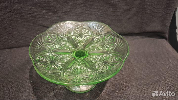 Ваза фруктовница конфетница на ножке. Цветное стек