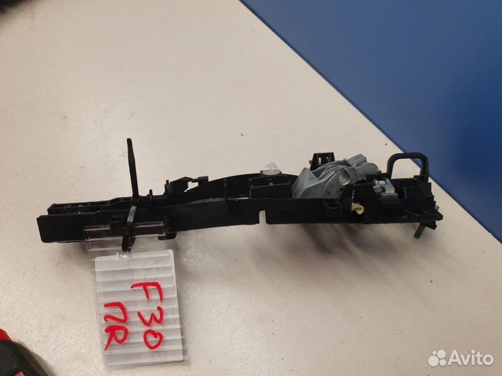 Кронштейн ручки двери передней правой BMW 3 F30 20