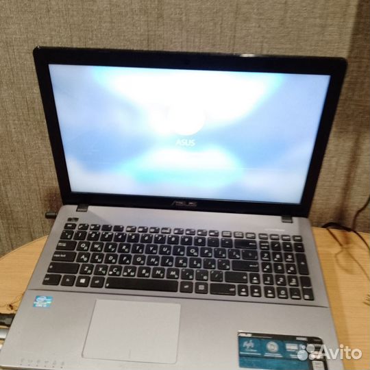 Ноутбук asus