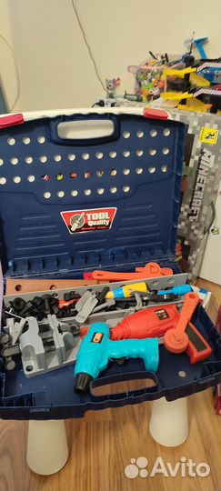 Игрушка стол слесарный