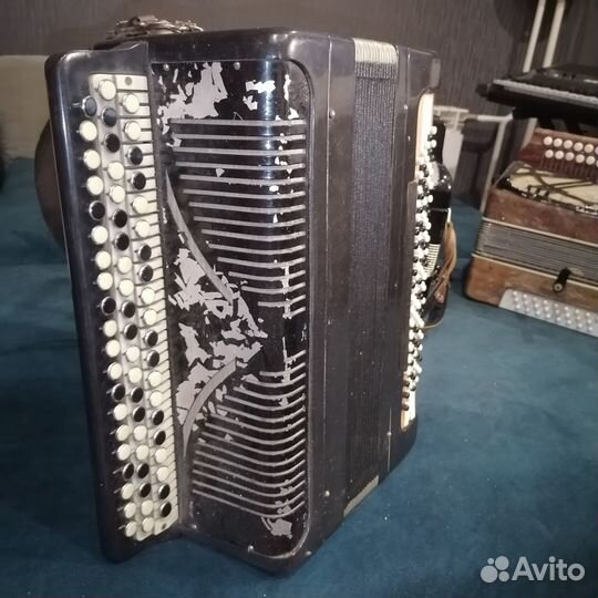 Продам Баян