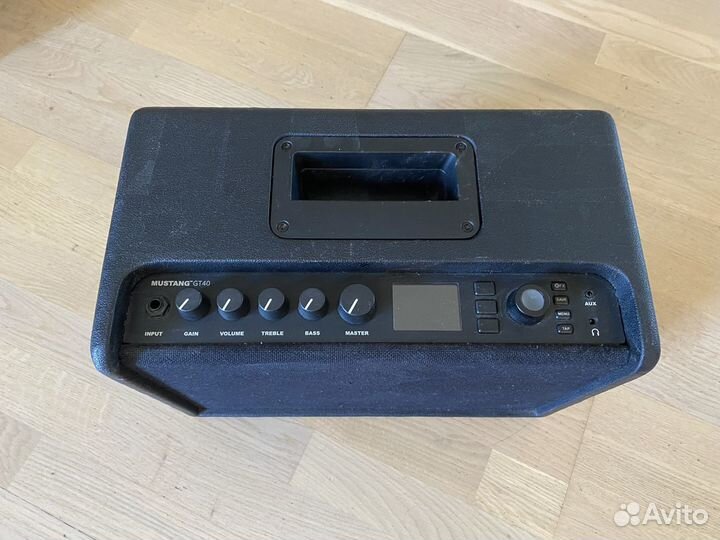 Гитарный комбик Fender Mustang GT 40