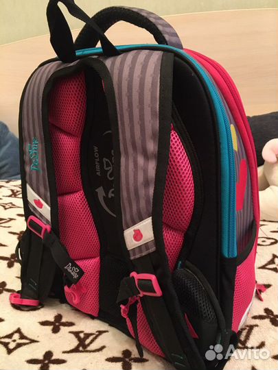 Школьный рюкзак портфель ранец
