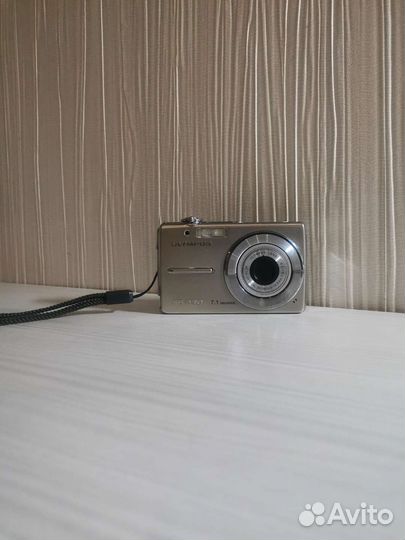 Компактный фотоаппарат olympus