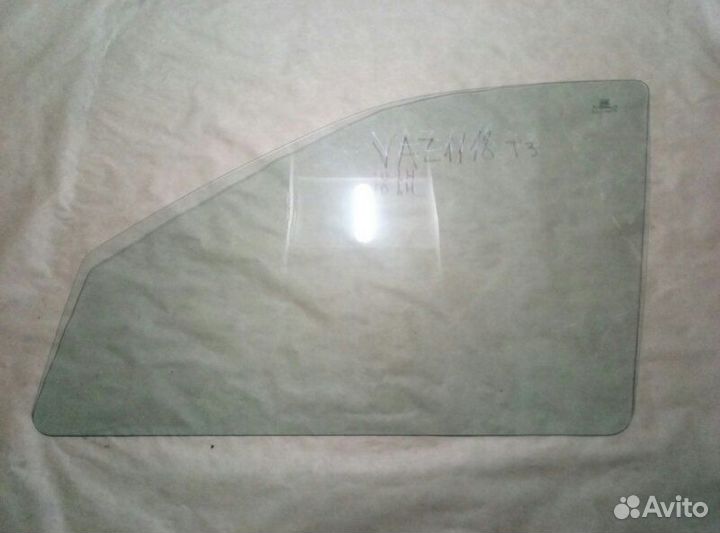 Стекло двери переднее левое Лада Калина 1118