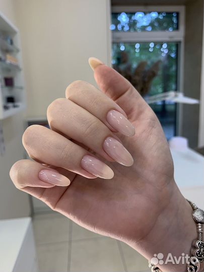 Маникюр, педикюр