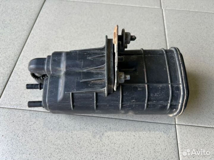 Абсорбер (фильтр угольный) Renault Duster пробег