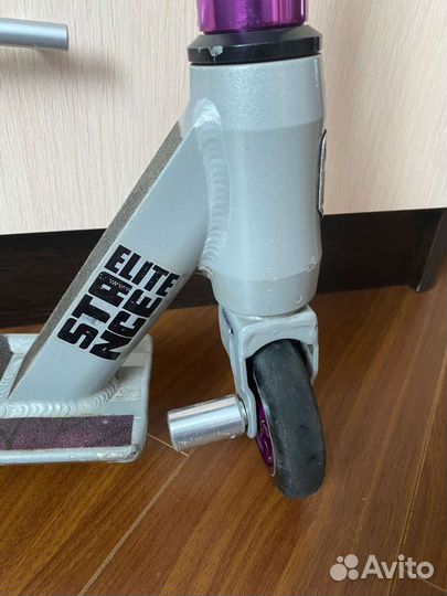 Трюковой самокат mongoose