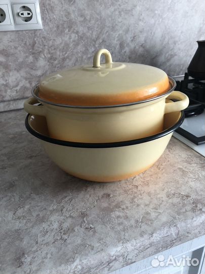 Кастрюля эмалированная и миска большая
