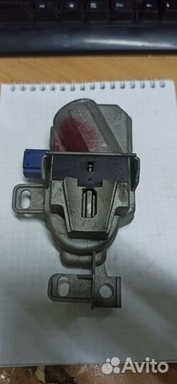 Блокировка рулевой колонки Volvo S80