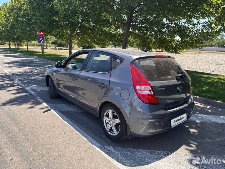 Hyundai i30 1.6 AT, 2010, 160 000 км