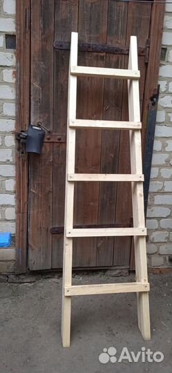 Новая деревянная лестница