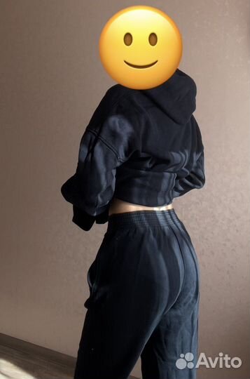 Спортивный костюм женский