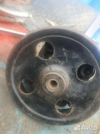 Насос гур Ford focus 1 7611 332 128