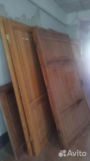 Двери межкомнатные б/у