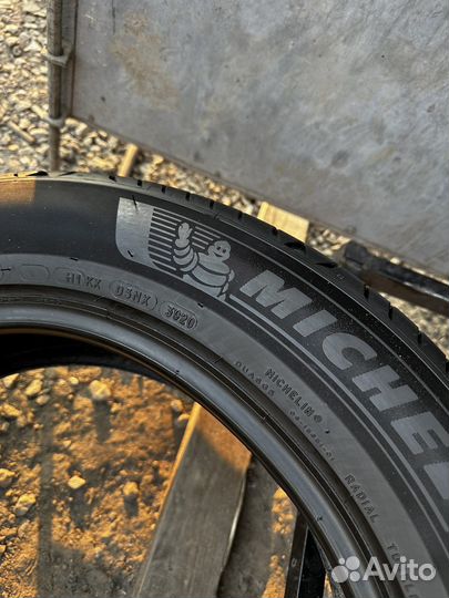 Michelin Primacy 4 215/60 R17