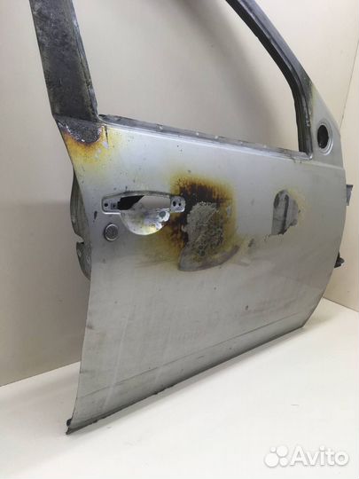 Дверь передняя правая Renault Duster