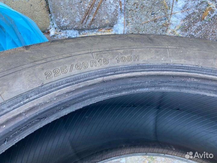 Yokohama BluEarth E52 225/60 R18