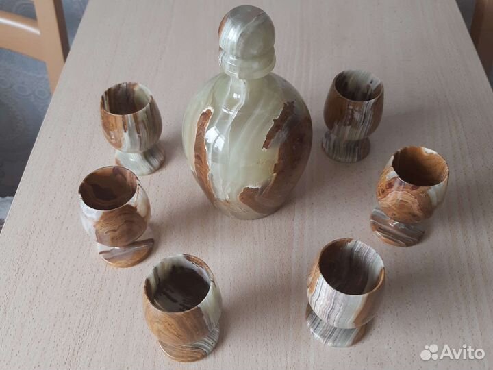 Графин с рюмками из оникса
