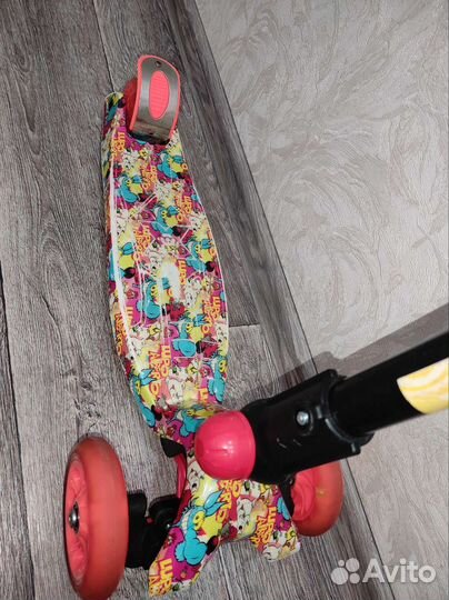 Самокат 3х колесный