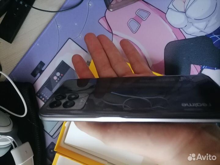 Телефон realme 8i