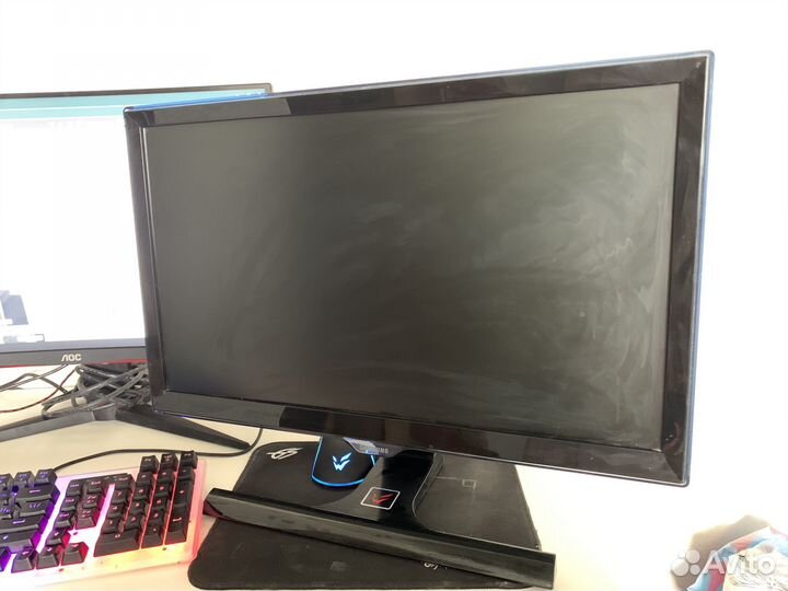 Монитор Samsung LS22E390H full hd