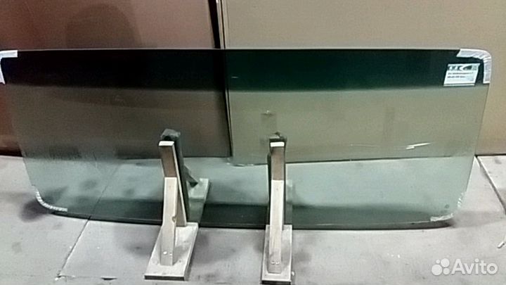 Стекло лобовое VW LT I ) 1996