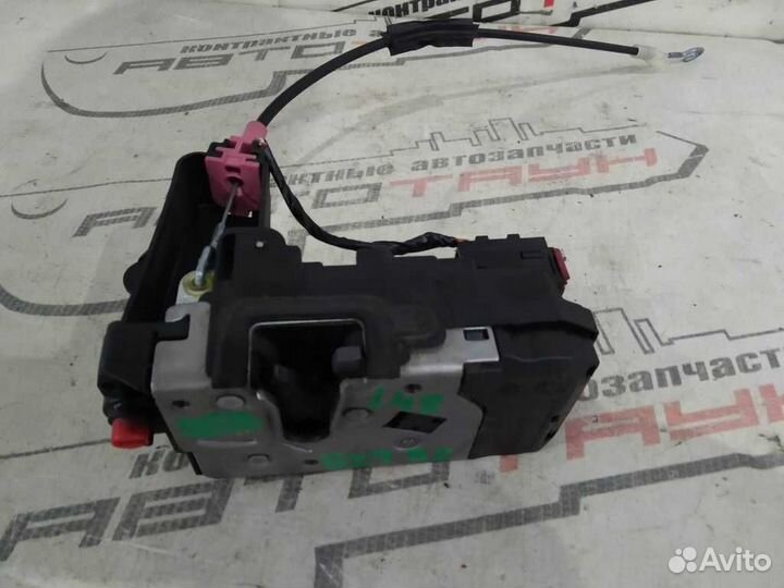 Замок двери opel astra H zafira задний A04 A05 L35
