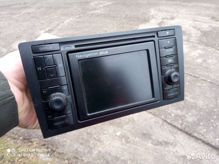 Головное устройство Audi A8D2