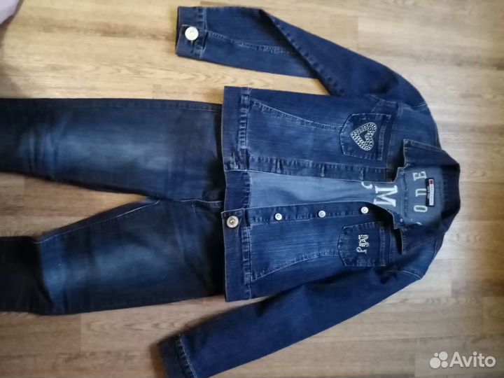 Куртка джинсовая