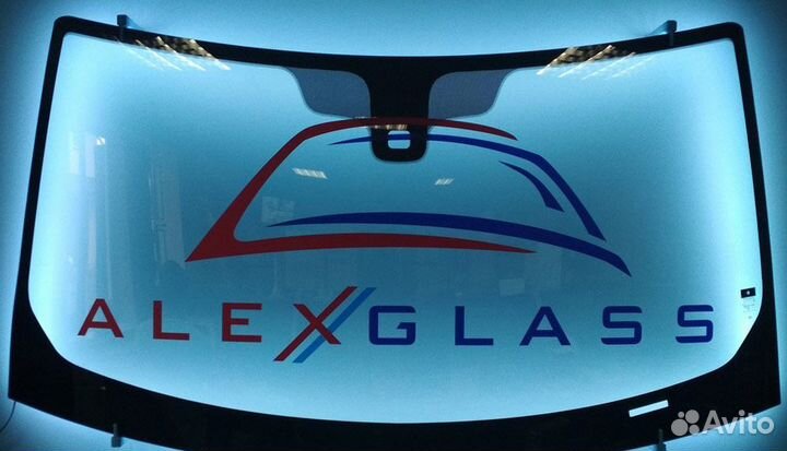 Левое стекло для suzuki grand vitara