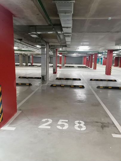 Машиноместо, 15 м²