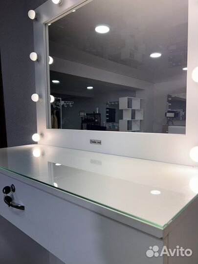 Гриммерный стол