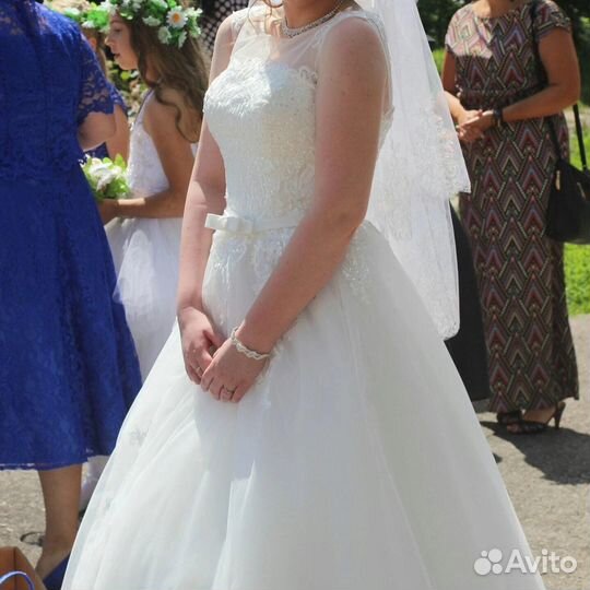 Свадебное платье