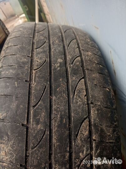 Bridgestone Dueler H/T 843 215/60 R17