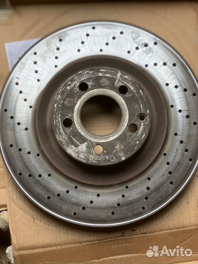 Передние тормозные диски mersedes CLS w219 agm