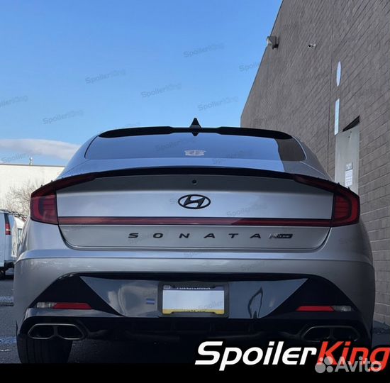 Козырек стекла заднего Hyundai Sonata 8