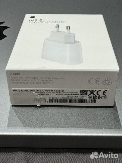 Сетевое зарядное устройство Apple mhje3ZM/A